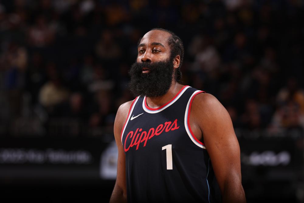 主力边后卫 主力边后卫