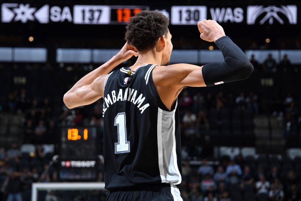 场却始终坐 场却始终坐